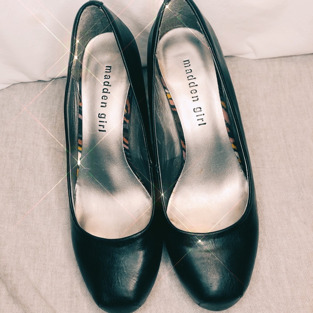 Madden Girl Black Heels Size 6